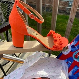 Woman’s Size 8 Dress Shoe